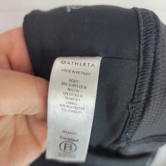 ATHLETA BLACK SKORT, SZ SMALL - Picture 8 of 11